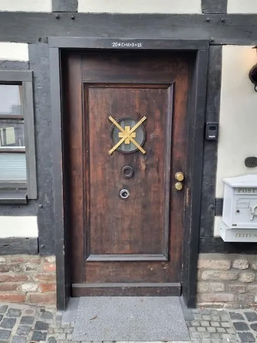 Altes Romantisches Fachwerkhaus In Rheinnaehe Auch Fuer Workation Geeignet Colónia 0*,  Alemanha