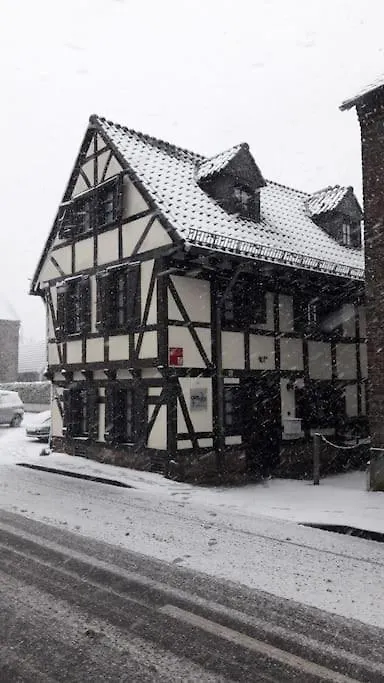 Altes Romantisches Fachwerkhaus In Rheinnaehe Auch Fuer Workation Geeignet Colónia 0*,